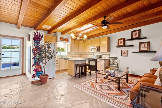 1125 E Seneca Street, Tucson, AZ 85719