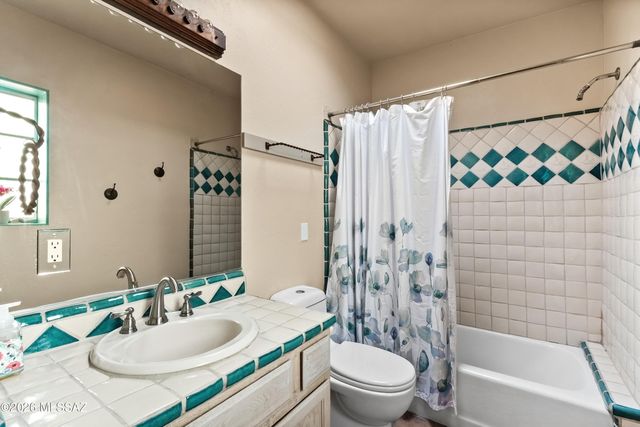 1125 E Seneca Street, Tucson, AZ 85719