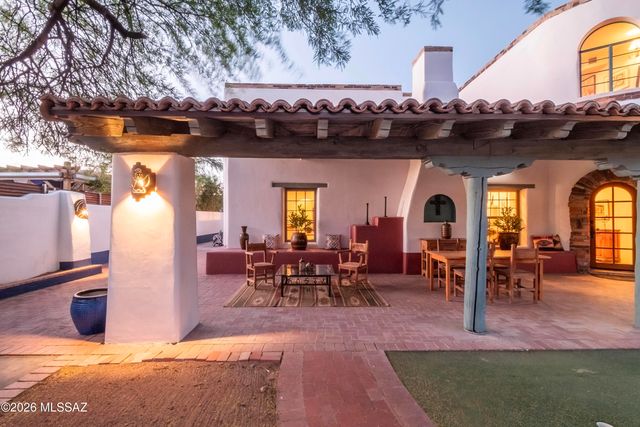 1125 E Seneca Street, Tucson, AZ 85719