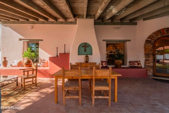 1125 E Seneca Street, Tucson, AZ 85719