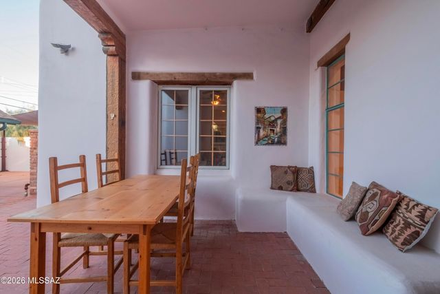1125 E Seneca Street, Tucson, AZ 85719