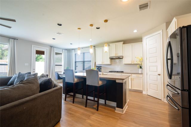 1991 Honey Meadow Lane, Pearland, TX 77089