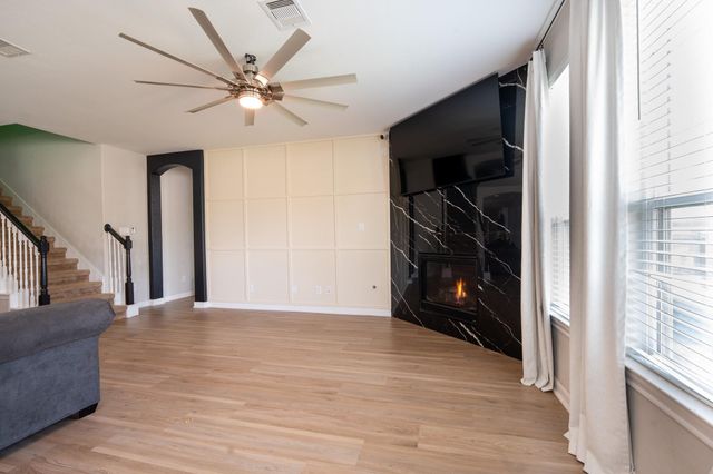 1991 Honey Meadow Lane, Pearland, TX 77089