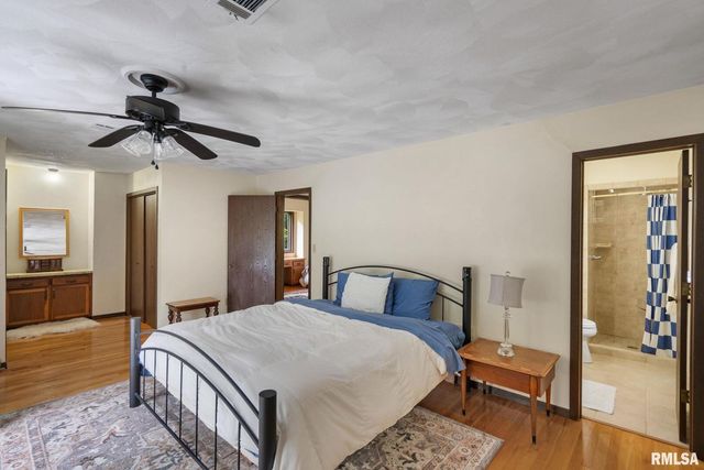 4622 30TH Avenue Court, Rock Island, IL 61201