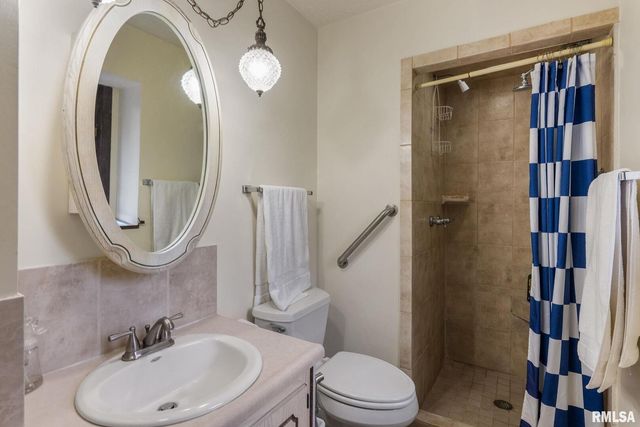 4622 30TH Avenue Court, Rock Island, IL 61201