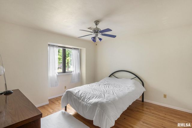 4622 30TH Avenue Court, Rock Island, IL 61201