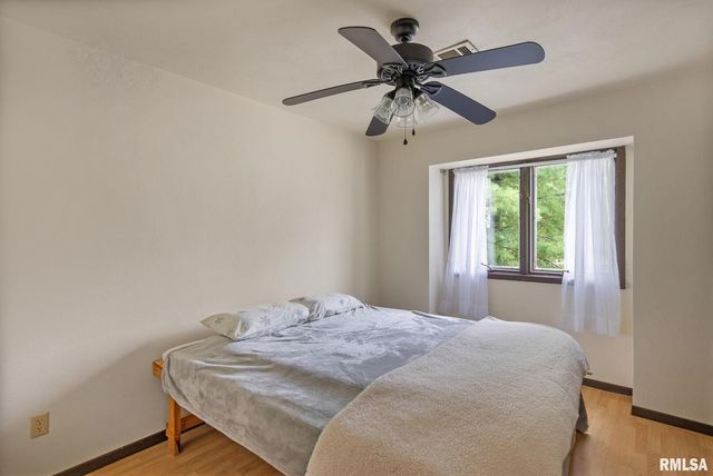 4622 30TH Avenue Court, Rock Island, IL 61201