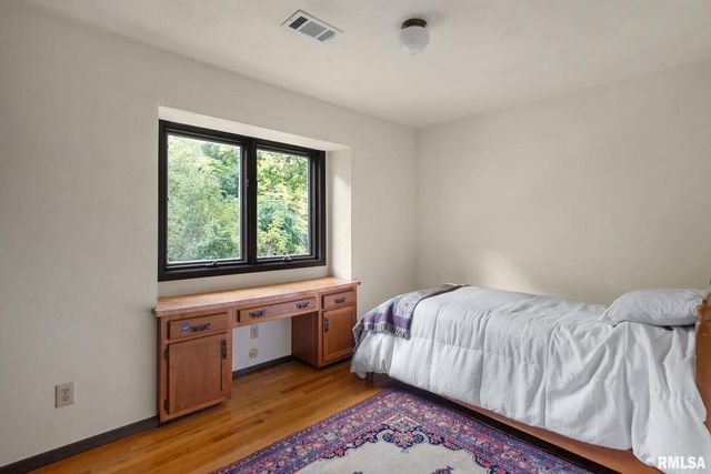 4622 30TH Avenue Court, Rock Island, IL 61201