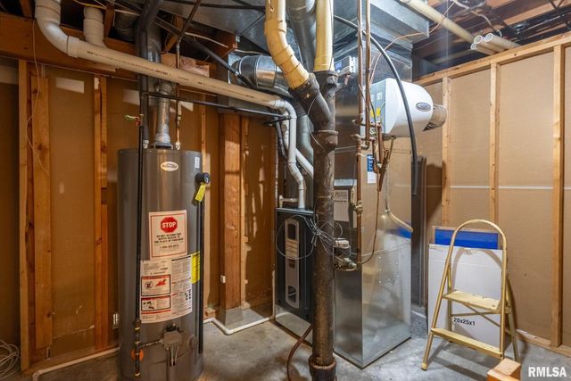 4622 30TH Avenue Court, Rock Island, IL 61201