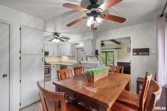 4622 30TH Avenue Court, Rock Island, IL 61201