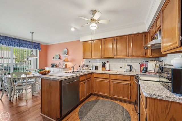 43052 W Kirkwood Drive, Clinton Twp, MI 48038