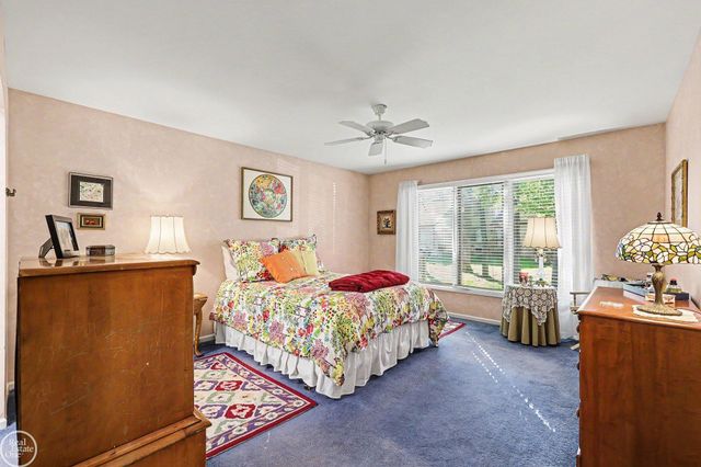 43052 W Kirkwood Drive, Clinton Twp, MI 48038
