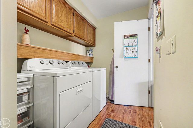 43052 W Kirkwood Drive, Clinton Twp, MI 48038