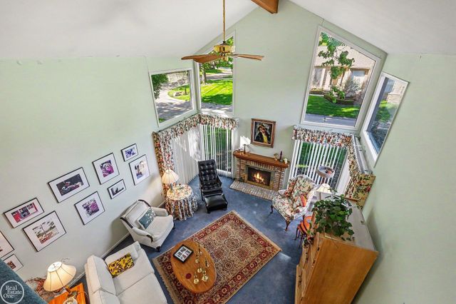 43052 W Kirkwood Drive, Clinton Twp, MI 48038