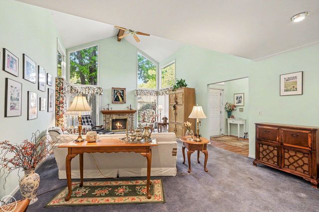 43052 W Kirkwood Drive, Clinton Twp, MI 48038