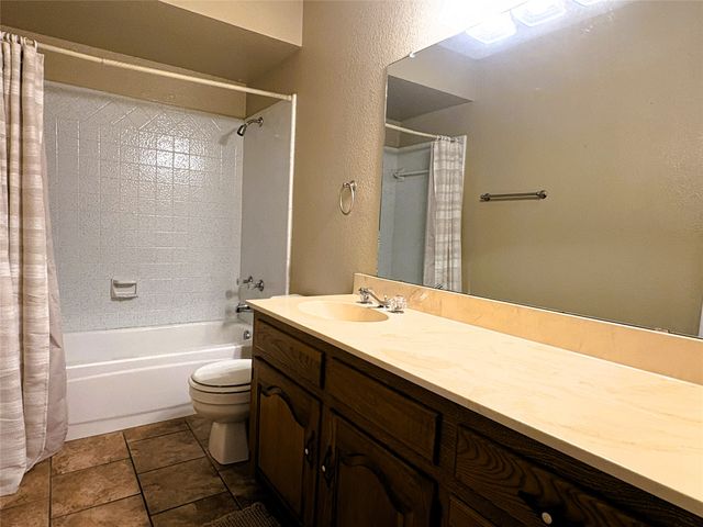 111 Harbor Haven Street, Gun Barrel City, TX 75156