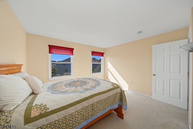 41 Nicole Ln, Parsippany-troy Hills Twp., NJ 07054