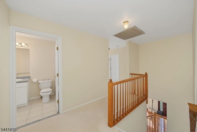 41 Nicole Ln, Parsippany-troy Hills Twp., NJ 07054