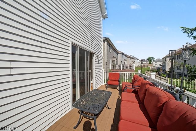 41 Nicole Ln, Parsippany-troy Hills Twp., NJ 07054