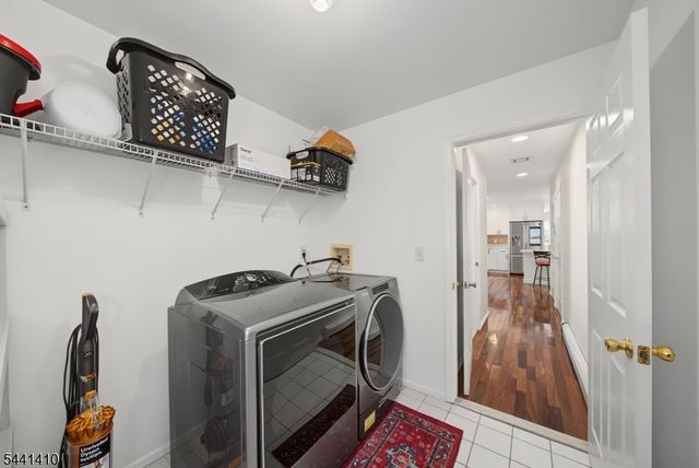 41 Nicole Ln, Parsippany-troy Hills Twp., NJ 07054