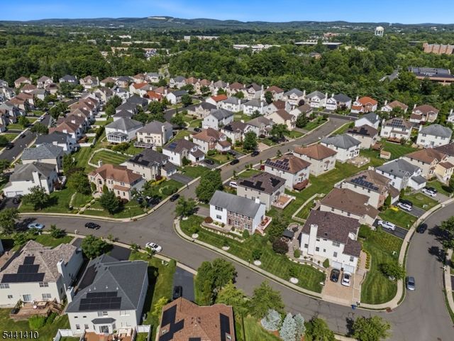41 Nicole Ln, Parsippany-troy Hills Twp., NJ 07054