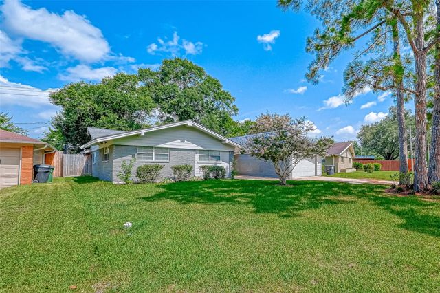 10810 Willowisp Drive, Houston, TX 77035