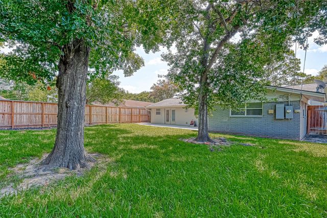 10810 Willowisp Drive, Houston, TX 77035
