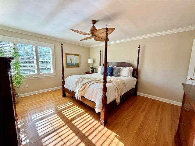 7 Elmwood Hill Lane, Brighton, NY 14610