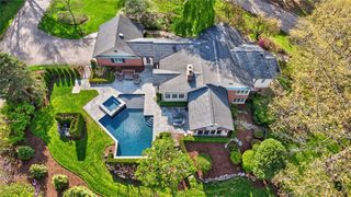 7 Elmwood Hill Lane, Brighton, NY 14610