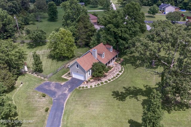 1801 Hawk Hill Rd, La Grange, KY 40031