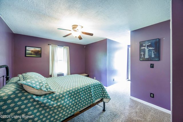 1801 Hawk Hill Rd, La Grange, KY 40031
