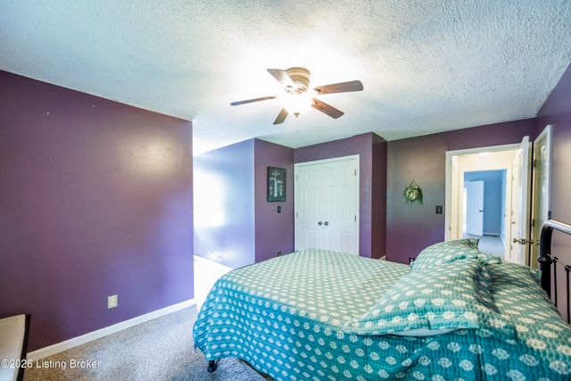 1801 Hawk Hill Rd, La Grange, KY 40031