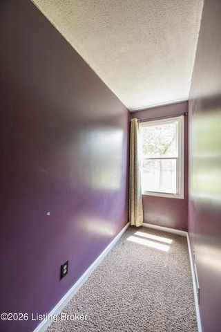 1801 Hawk Hill Rd, La Grange, KY 40031
