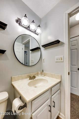 1801 Hawk Hill Rd, La Grange, KY 40031