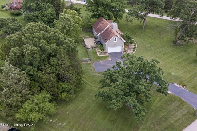 1801 Hawk Hill Rd, La Grange, KY 40031
