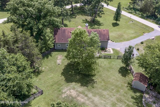 1801 Hawk Hill Rd, La Grange, KY 40031