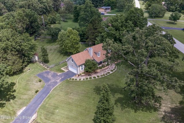 1801 Hawk Hill Rd, La Grange, KY 40031