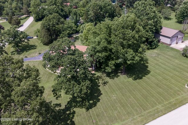 1801 Hawk Hill Rd, La Grange, KY 40031