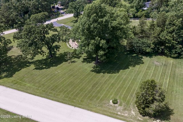 1801 Hawk Hill Rd, La Grange, KY 40031