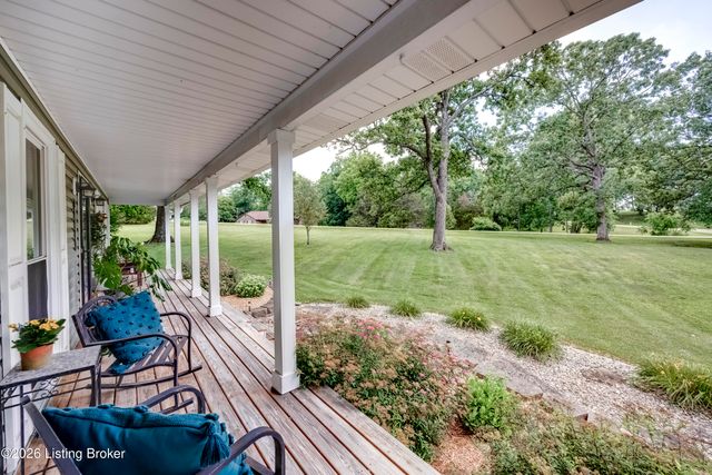 1801 Hawk Hill Rd, La Grange, KY 40031