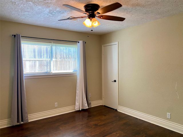 14131 Woodforest Boulevard, Houston, TX 77015