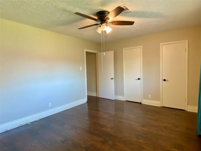 14131 Woodforest Boulevard, Houston, TX 77015