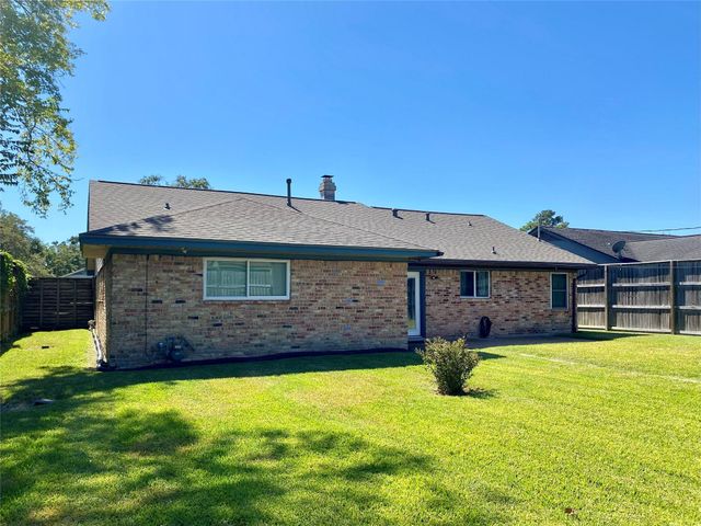 14131 Woodforest Boulevard, Houston, TX 77015