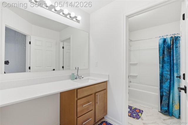 20975 Calabrese Drive, Lyon Charter Township, MI 48178