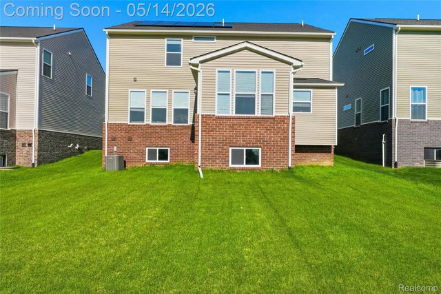 20975 Calabrese Drive, Lyon Charter Township, MI 48178