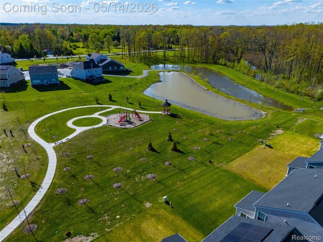 20975 Calabrese Drive, Lyon Charter Township, MI 48178