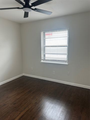 1310 Summit Street, Mesquite, TX 75149