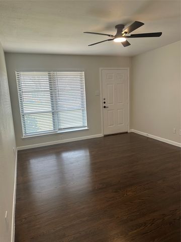 1310 Summit Street, Mesquite, TX 75149