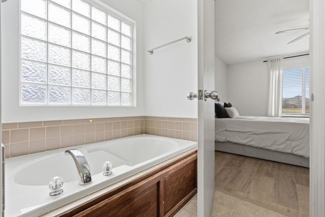 3719 S Westgate St, Wichita, KS 67215