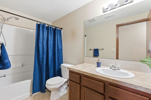 3719 S Westgate St, Wichita, KS 67215